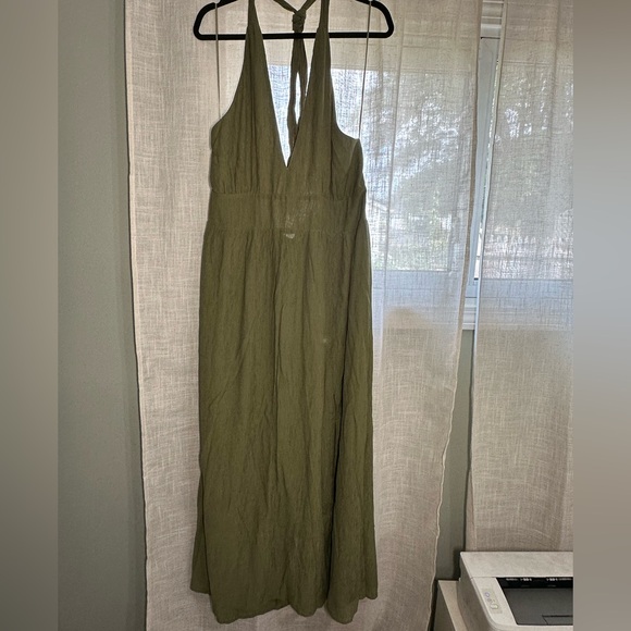 Plunge Halter Maxi Dress NWT ✨Tall✨ - Picture 7 of 8